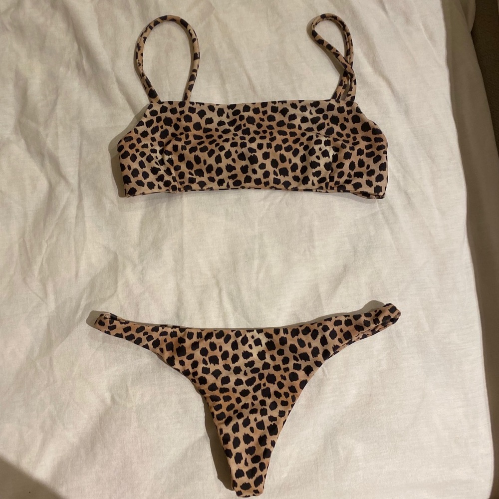 Benoa Muse Set ($200 through Venmo/ig )